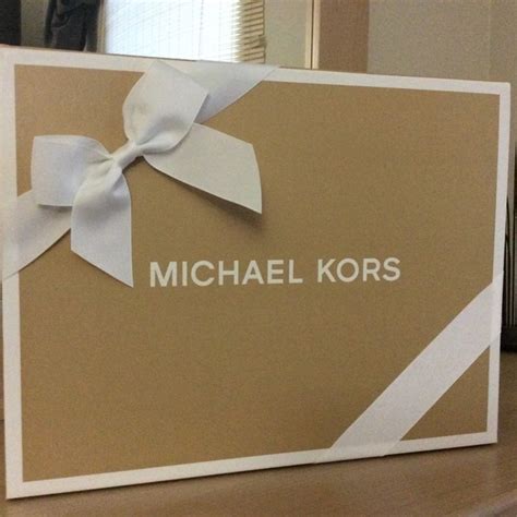 michael kors gift wrapping.